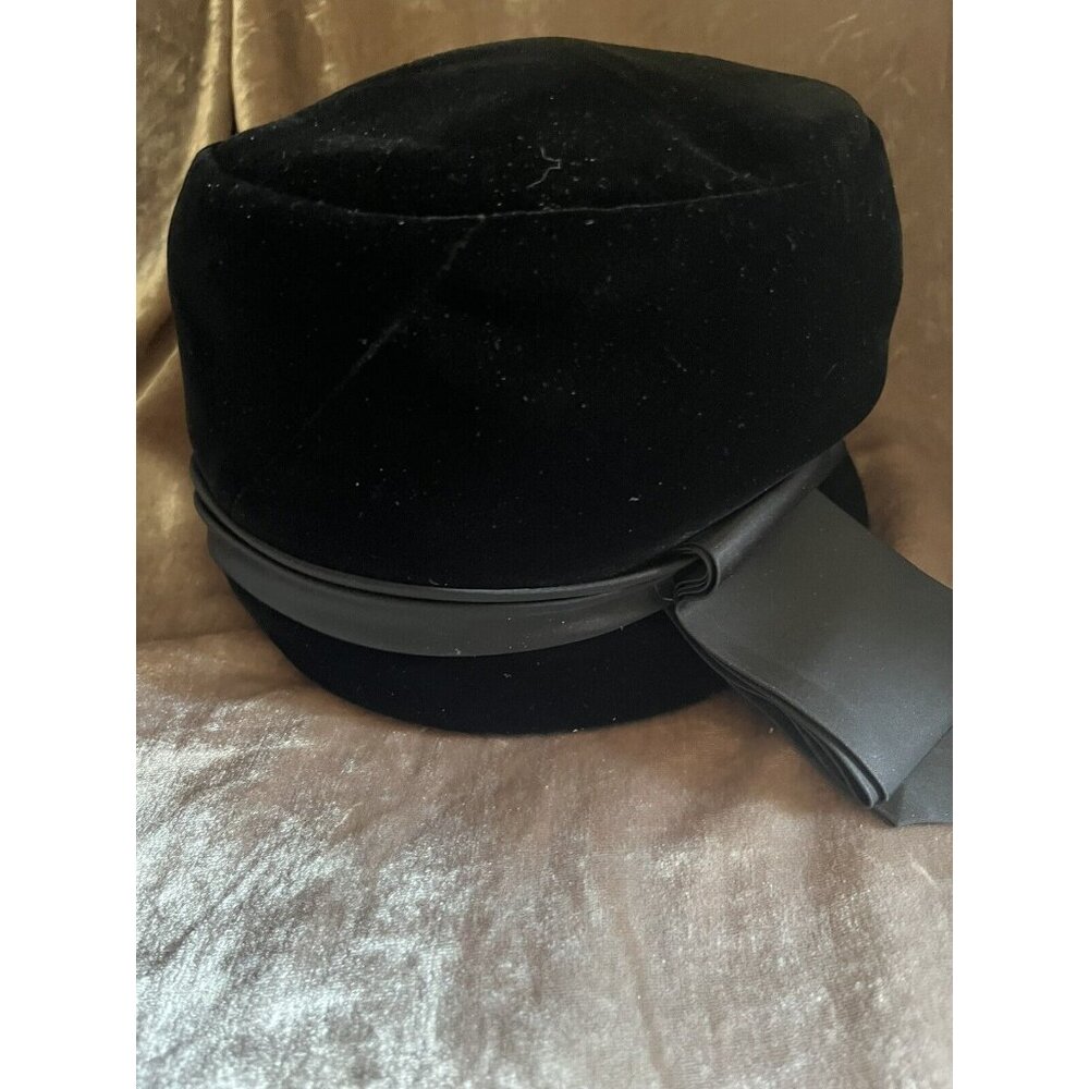 Vintage Black Velvet Hat W/ Ribbon Wesco union made 1960s very nice soft